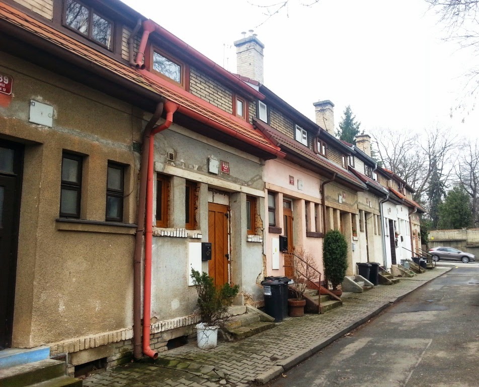Kolonie Sedmidomky, Pod Bohdalcem a Na Slatinách