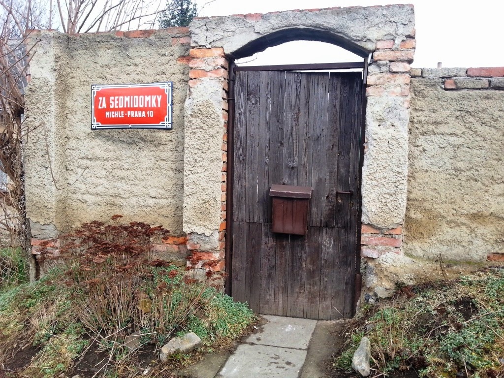 Pokud byly cihly na stavbu kolonie již v roce 1927 staré, jaké jsou dnes? Pokud byly cihly na stavbu kolonie již v roce 1927 staré, jaké jsou dnes?